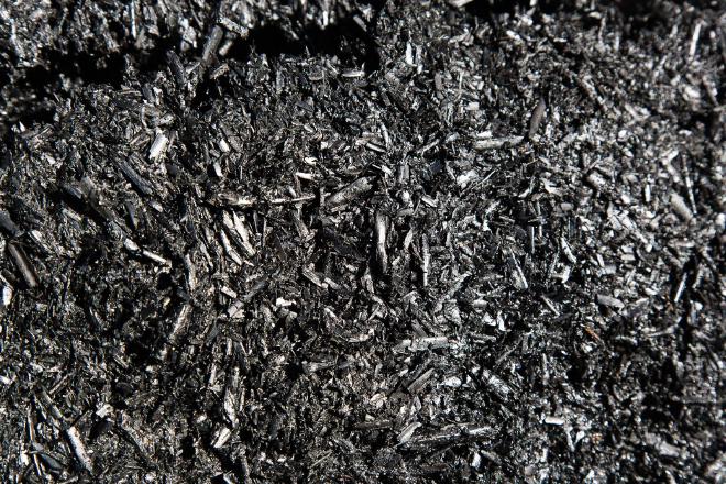 Making Vetiver biochar
